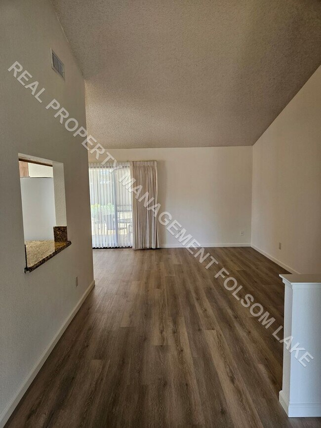 Building Photo - Coming Soon!! 3bd 2ba home on Quiet Court in Folsom