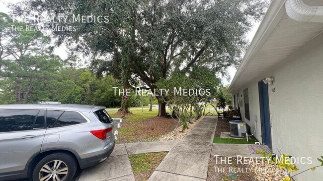 Building Photo - 1984 Agora Cir SE