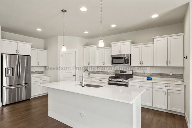 Building Photo - Gorgeous 3 Bedroom House in Wolf Ranch