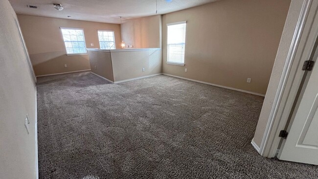Building Photo - * Make this spacious home in Helotes off B...