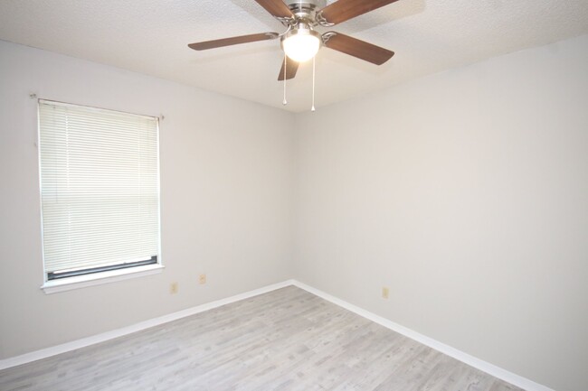 Building Photo - Remodeled 3-Bedroom Home with Modern Upgra...