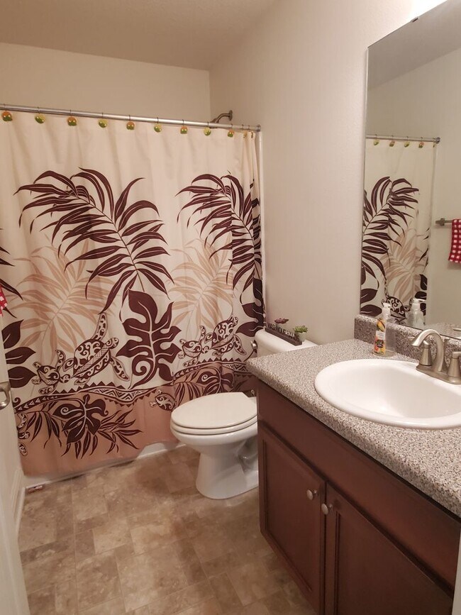 Building Photo - Corner Lot 4/2 Home - Fenced Yard - Near NAS