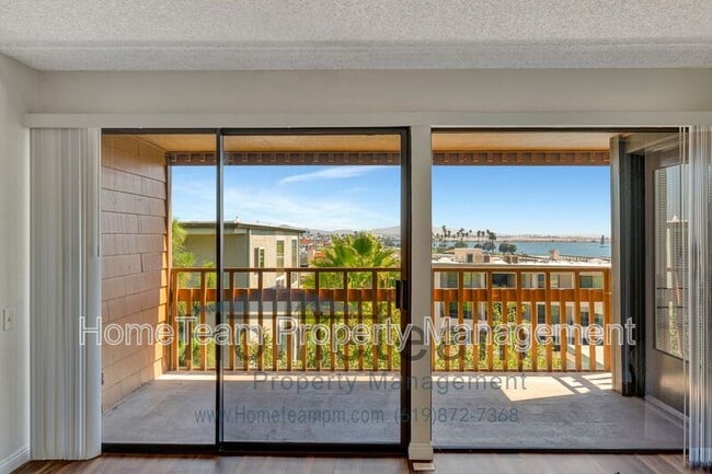 Building Photo - 2940 Lawrence St