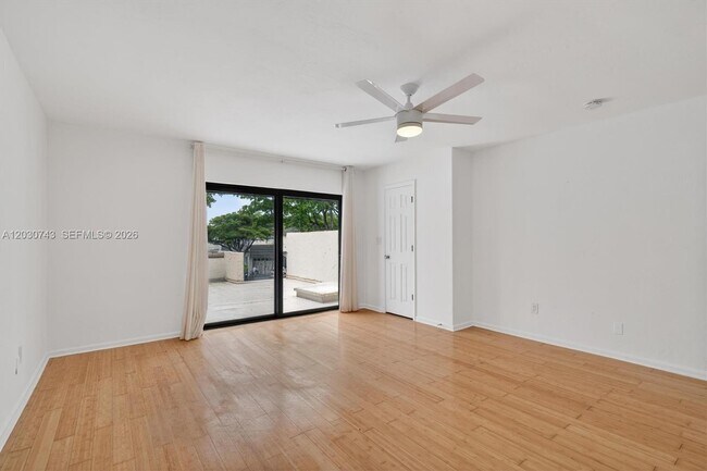 Building Photo - 8875 SW 62nd Terrace