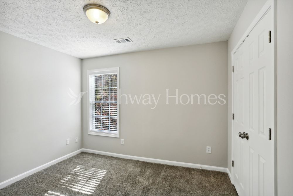 Building Photo - 62 Nellie Brook Dr SW