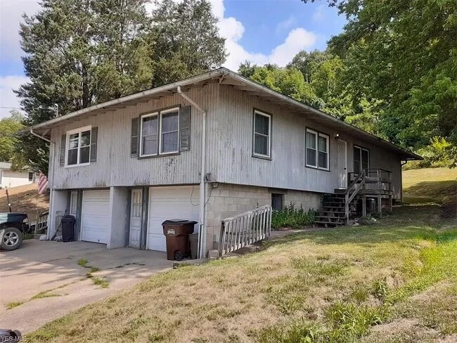 Building Photo - 311 5th St