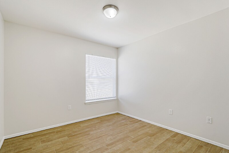 Building Photo - 3214 N Stanton St