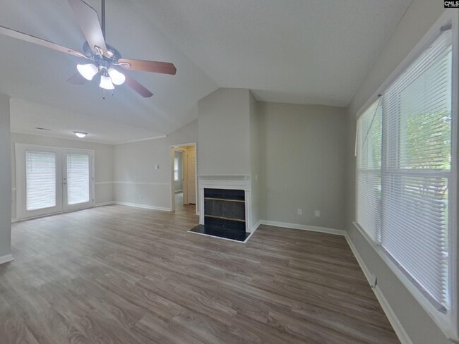 Building Photo - 208 Dutch Dr