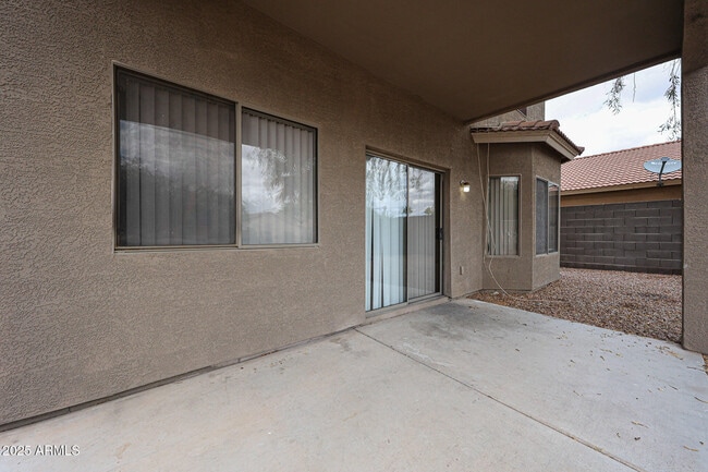 Building Photo - 453 N 105th Pl
