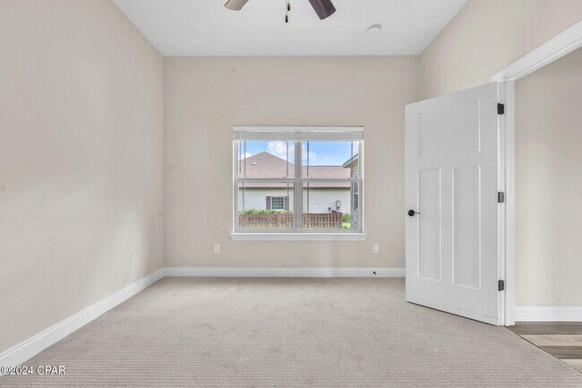 Building Photo - 104 Lakeview Terrace