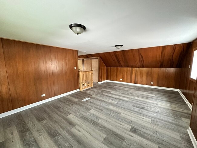 Building Photo - 1581 Kenilworth Dr