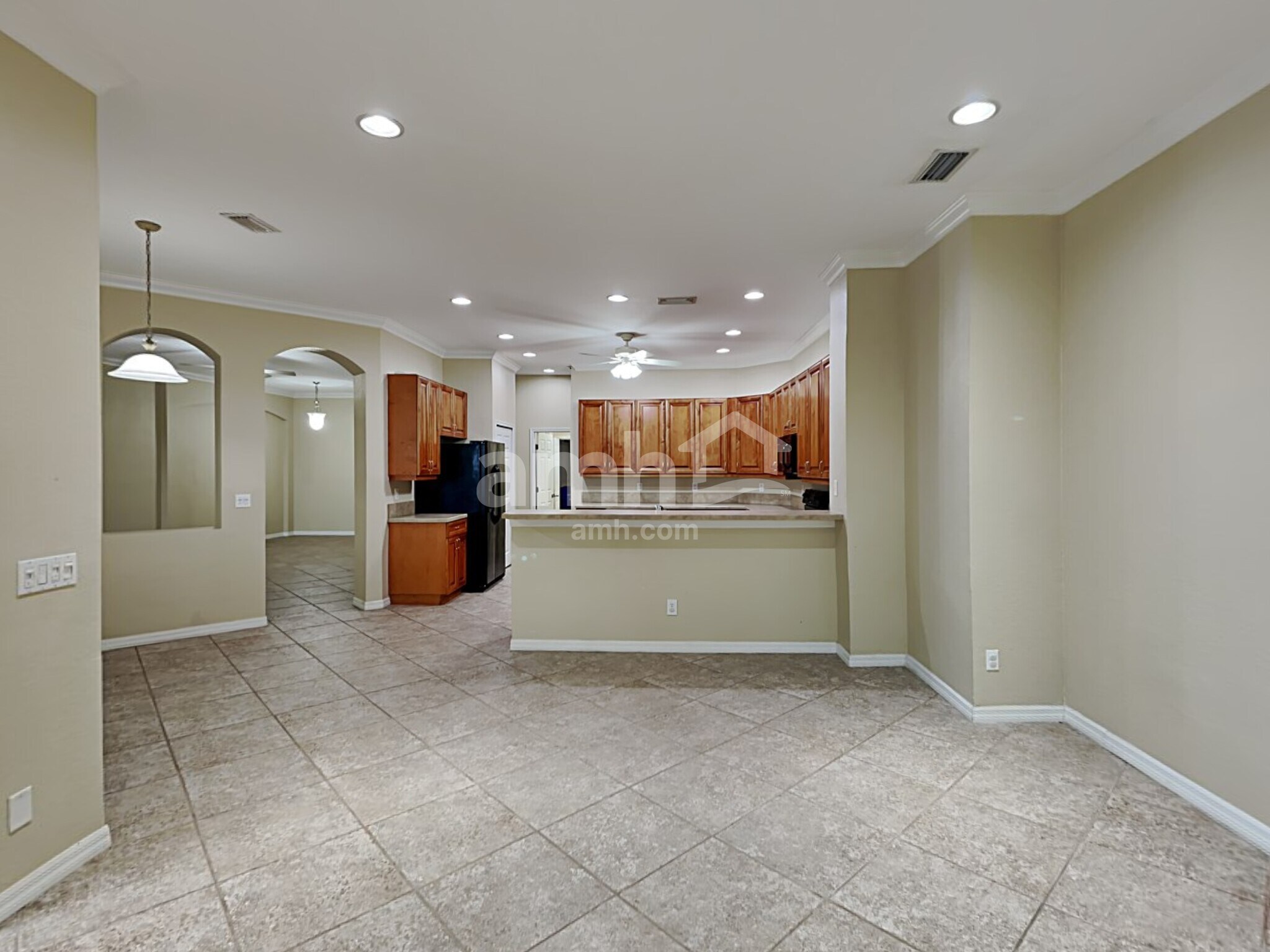 Building Photo - 11030 Stone Branch Dr