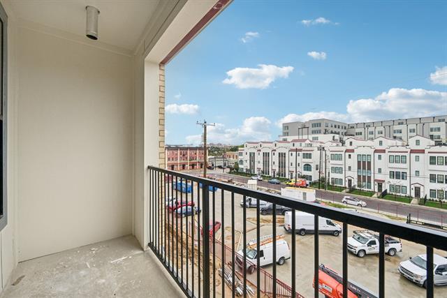 Building Photo - 2016 S Ervay St