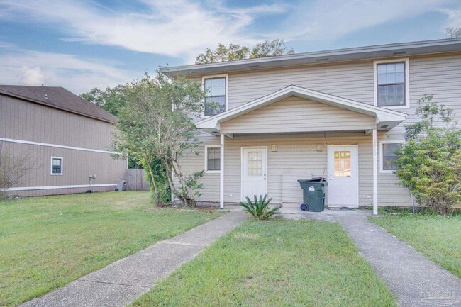 Primary Photo - 8111 Stonebrook Dr