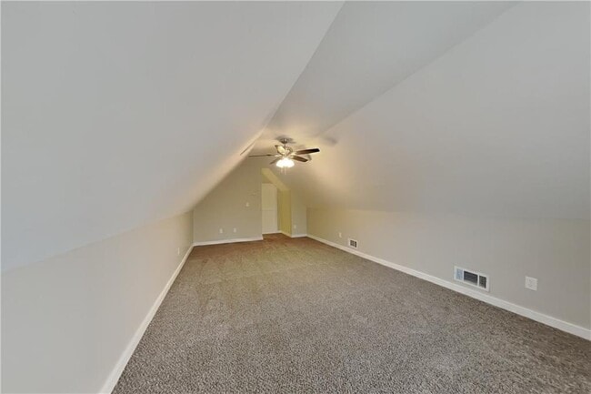 Building Photo - 3261 Chesterfield Ct