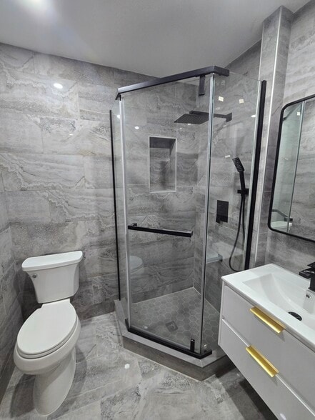 Building Photo - 5028 65th Pl