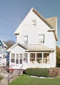 Building Photo - 18 Robin St