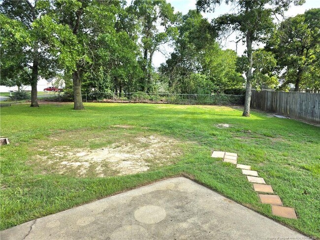 Building Photo - 108 Laura Ln