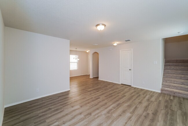 Building Photo - Somerset Trails - 9331 Green Flora Ct, San...