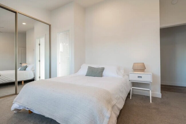 Building Photo - 1500 Neptune Ave