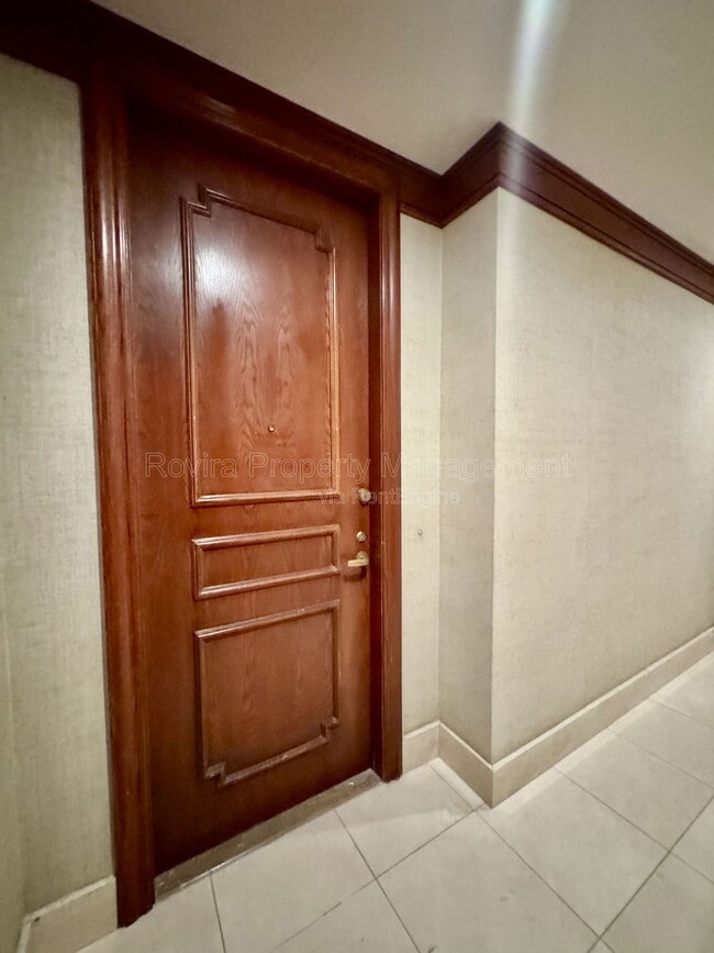 Building Photo - 19667 Turnberry Way