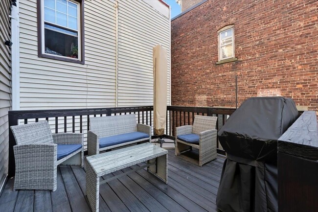 Building Photo - 49A South St