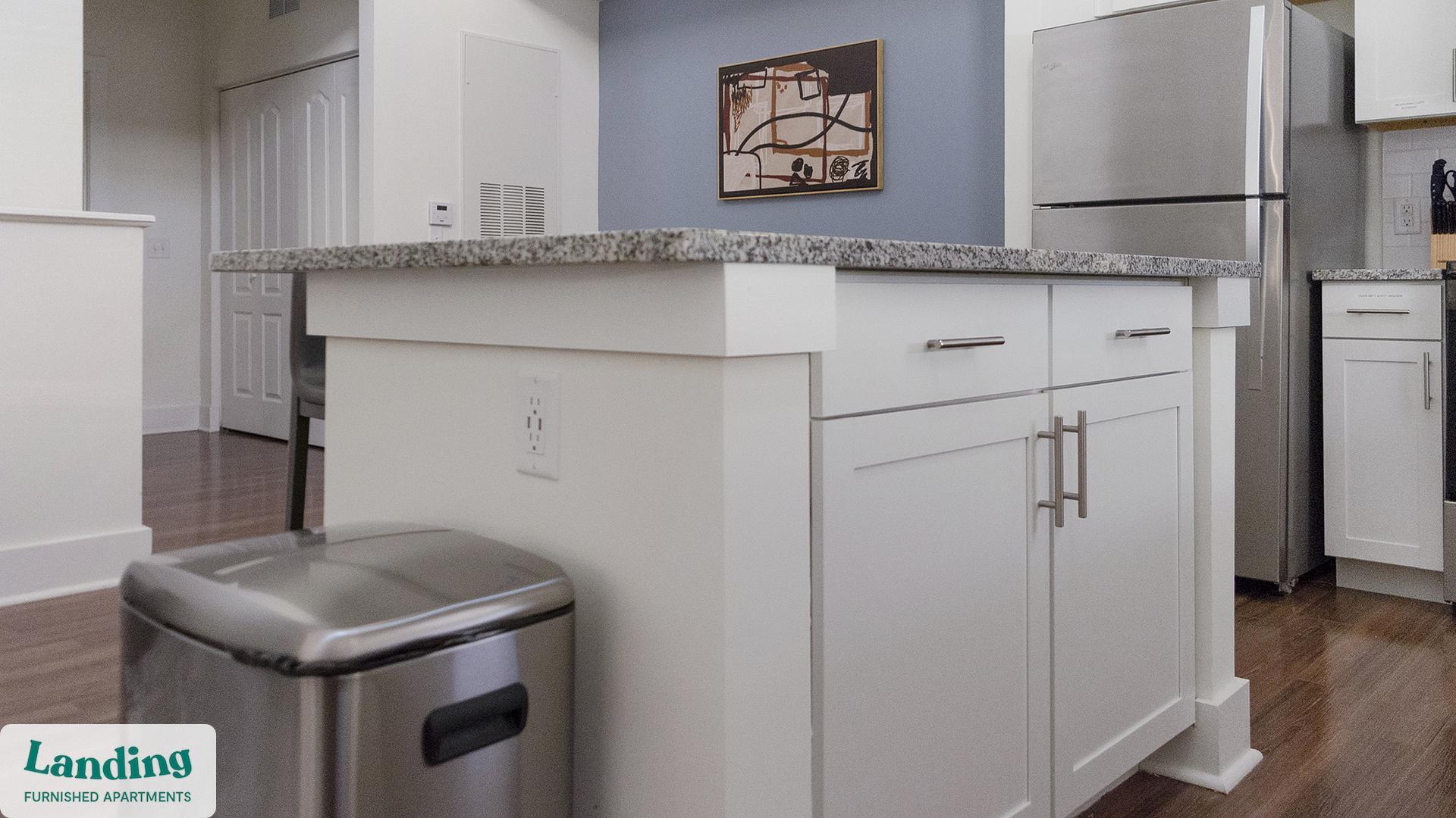 Building Photo - 901 Kelly Green Ln