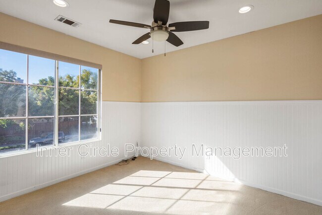Building Photo - 342 Chaucer Dr