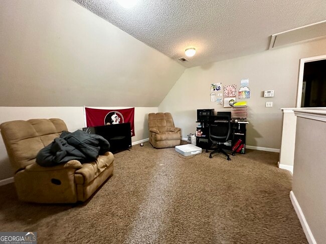 Building Photo - 520 Millbrook Villa Dr
