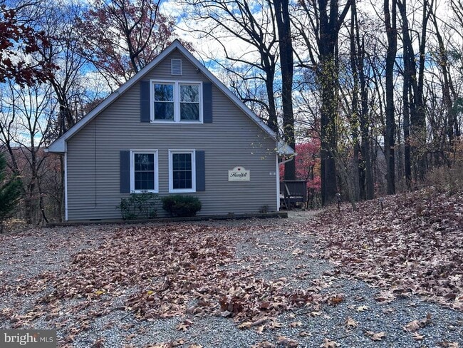 Building Photo - 132 Pinecrest Ln