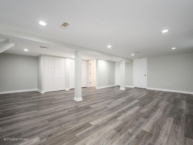 Building Photo - 14341 Dobson Ave