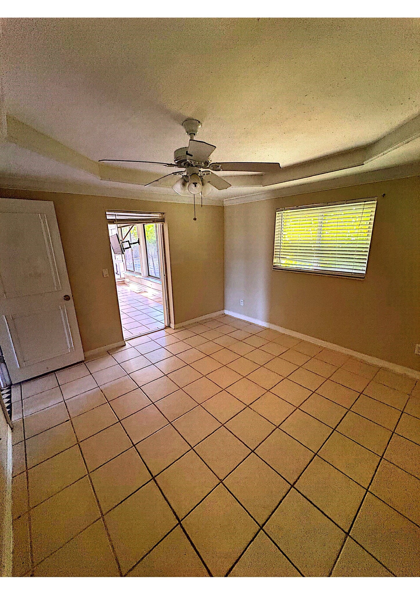 Building Photo - 1505 SE 36th St