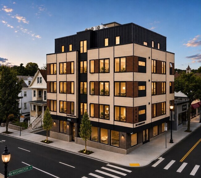 Building Photo - 4164 Washington St