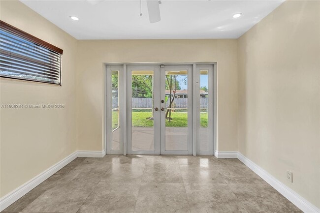 Building Photo - 2114 N 44th Ave