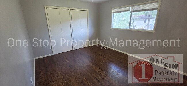 Building Photo - 8408 E 93rd Terrace