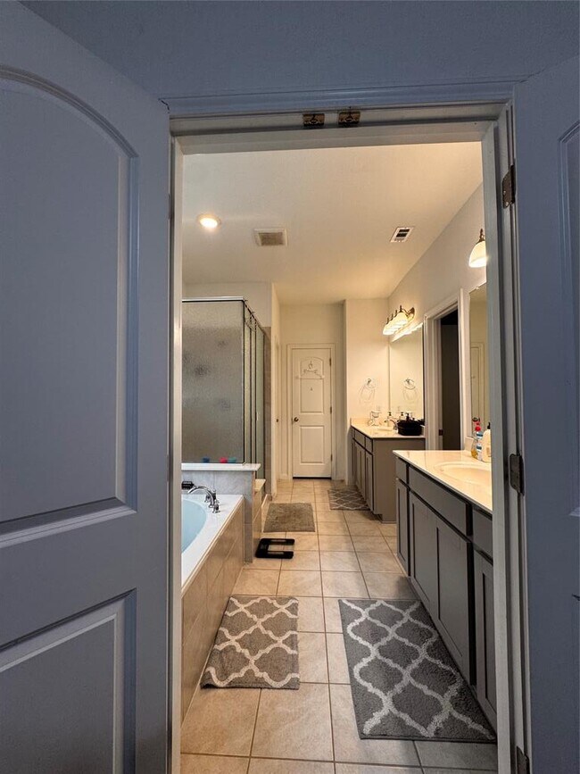 Building Photo - 4444 Arques Ave