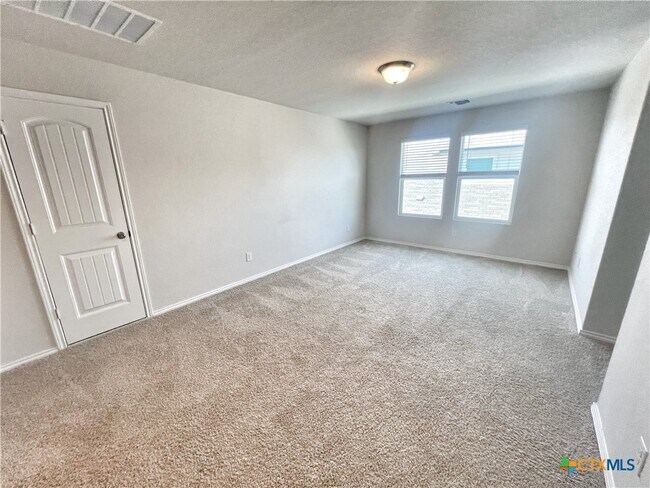 Building Photo - 940 Chachalaca Ct