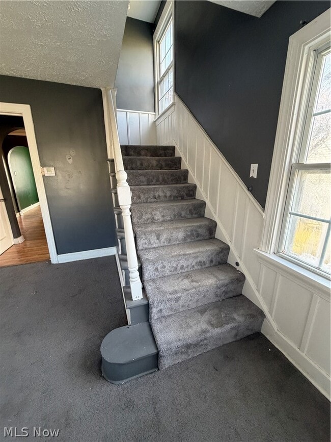 Building Photo - 143 Clifton Dr