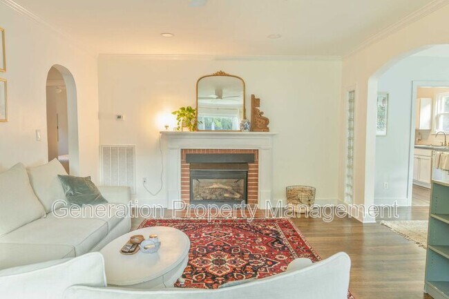 Building Photo - 303 Shawnee Trail