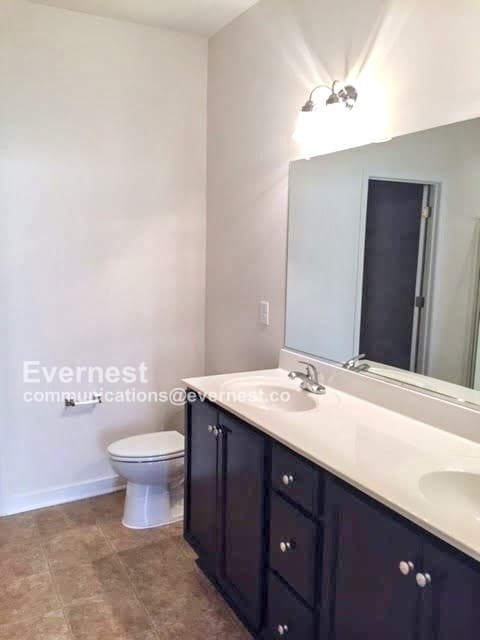 Building Photo - 600 Haven Mews Cir