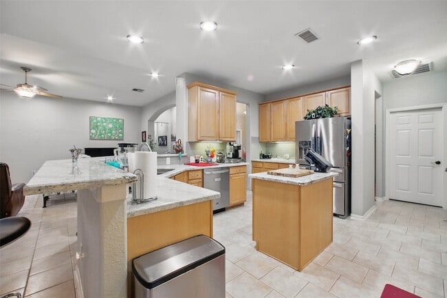 Building Photo - 22 Watermint Pl