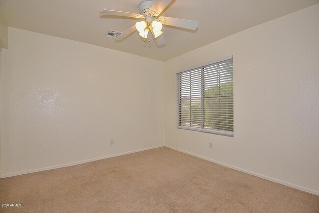 Building Photo - 7472 W Potter Dr