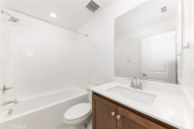 Building Photo - 1878 Sequoia Pl