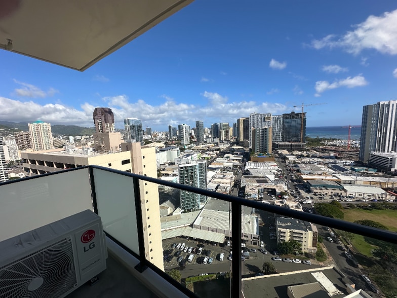 Building Photo - 615 Keawe St