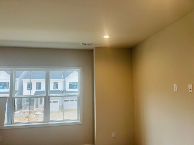 Building Photo - 406 Hartnup St