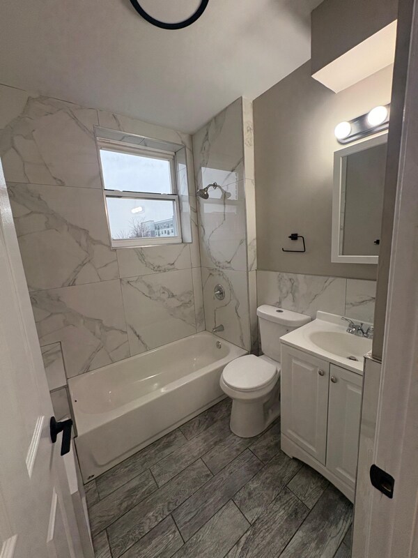 Building Photo - 38 Winans St