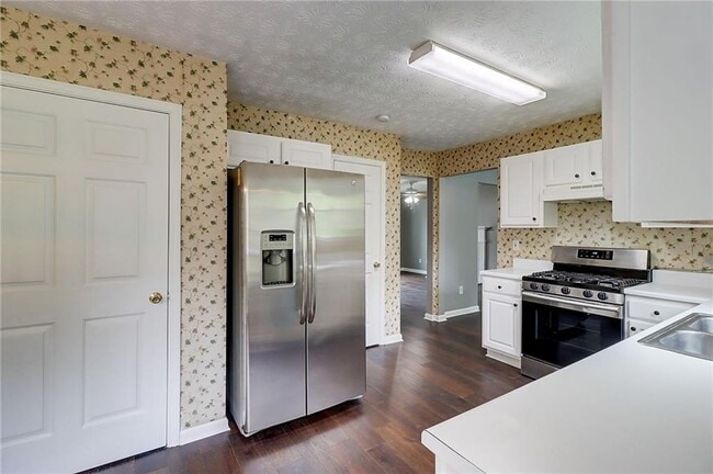 Building Photo - 1061 Chase Creek Ct