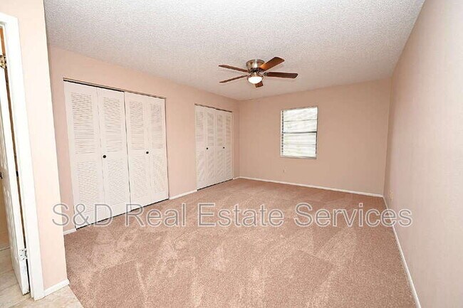 Building Photo - 1018 Sunshine Way SW