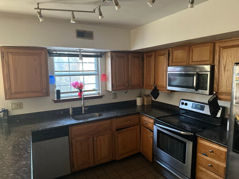 Building Photo - 4850 Corwen Ct