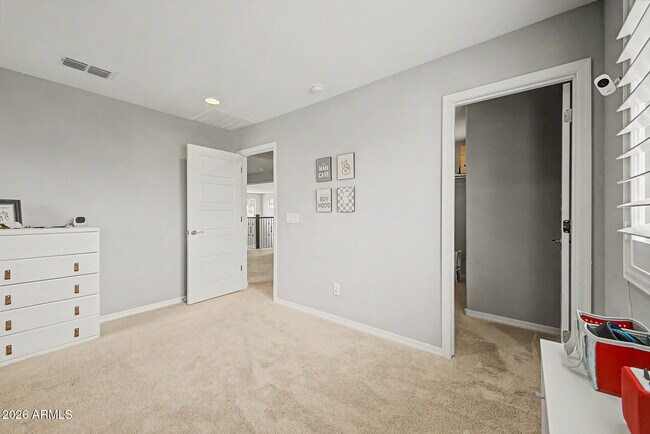Building Photo - 5819 N 88th Ln